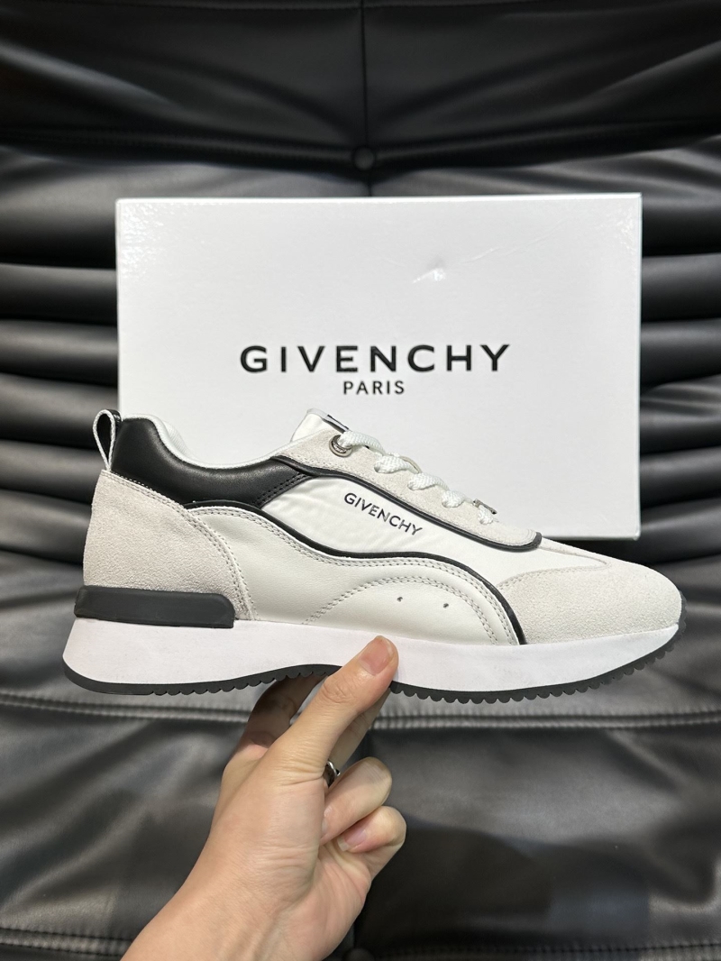 Givenchy Sneakers